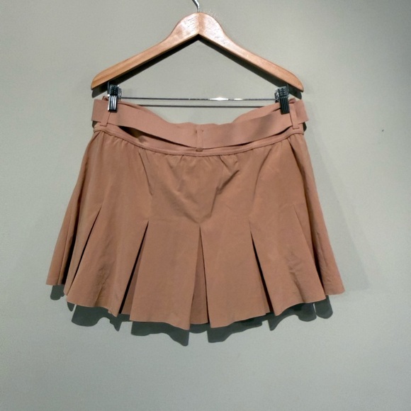 OFFLINE BY AERIE REAL ME BELTED PLEATED SKORT Women L Beige Athletic Casual - Picture 4 of 8